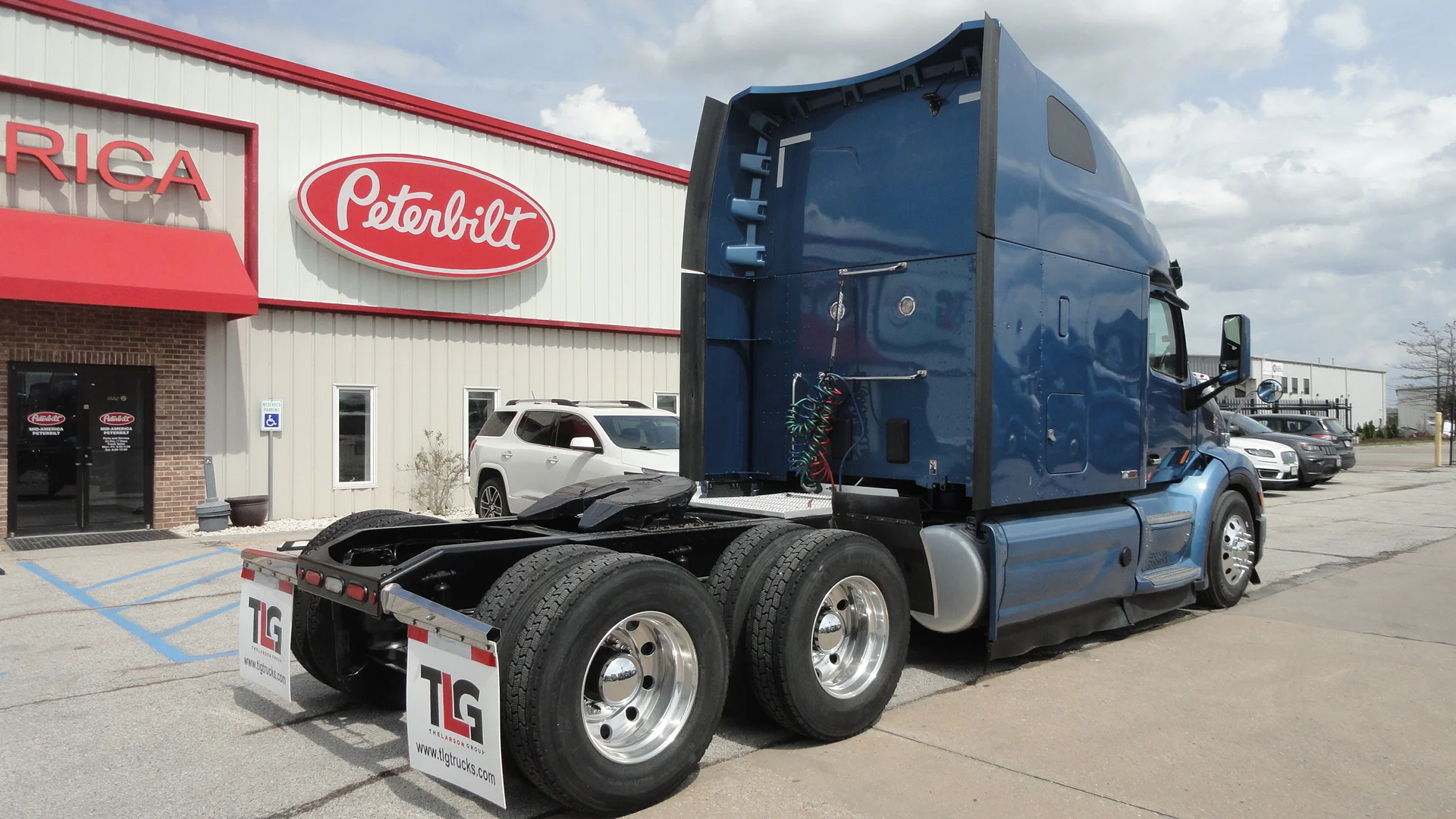 2022 Peterbilt 579 - image 3