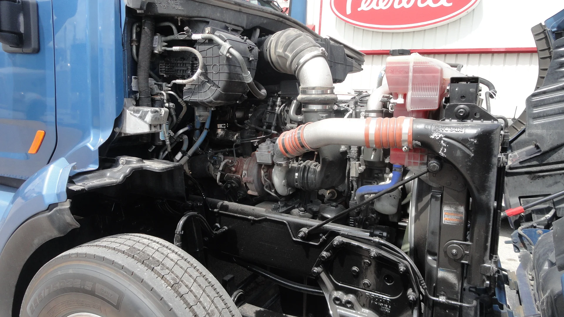 2022 Peterbilt 579 - image 10