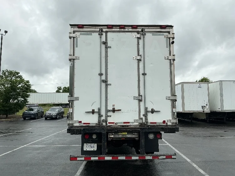 2020 Freightliner eM2 in Lexington, KY — photo 7
