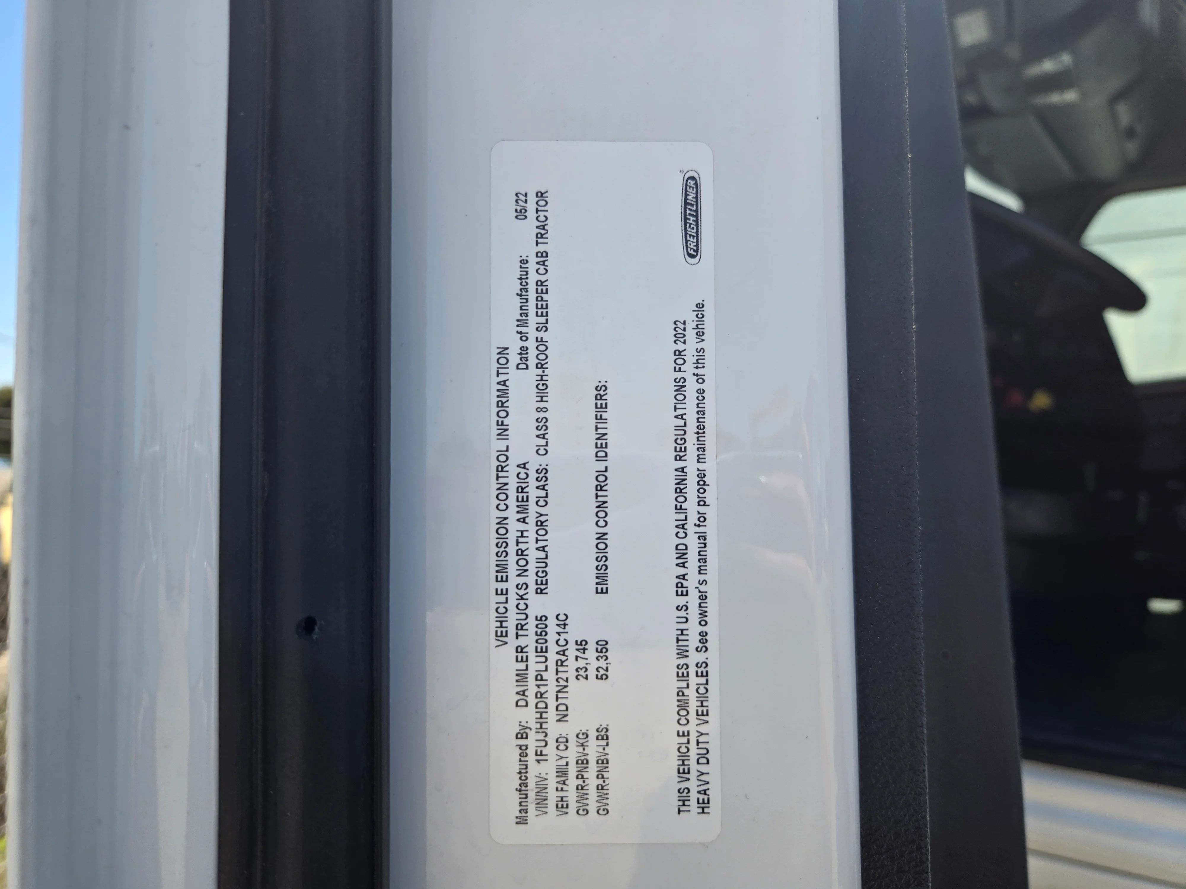 2023 Freightliner Cascadia in French Camp, CA — photo 13