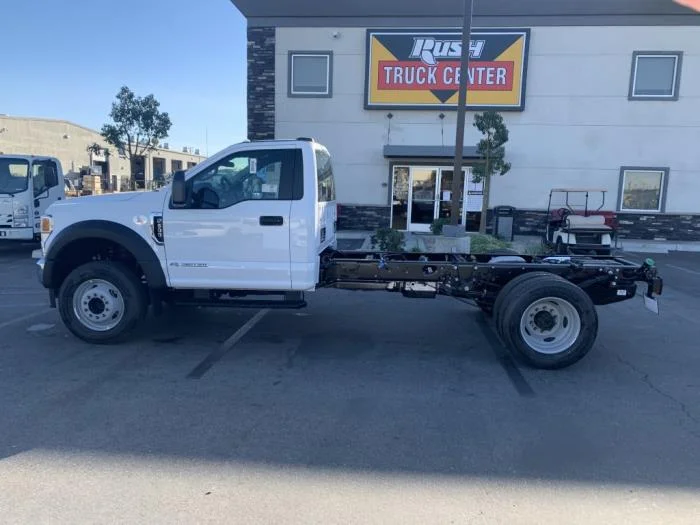 2026 Ford F-600 — photo 2