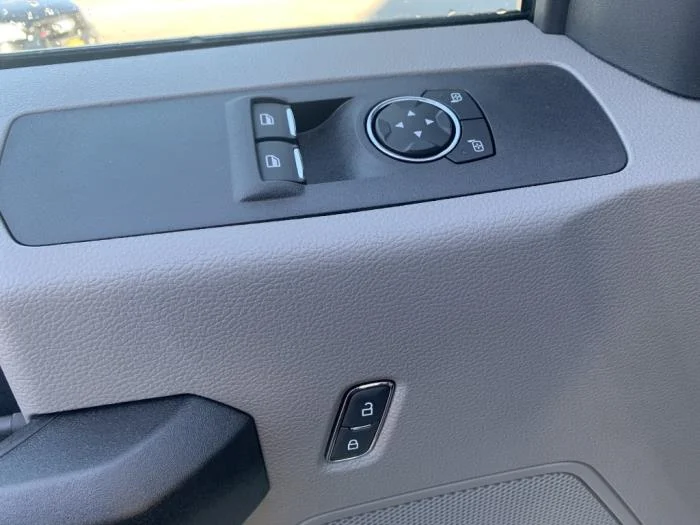 2026 Ford F-600 — photo 15