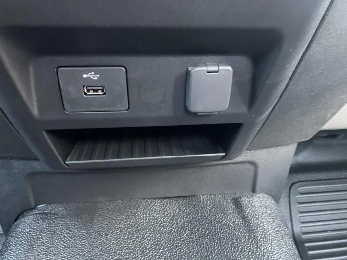2026 Ford F-600 — photo 17
