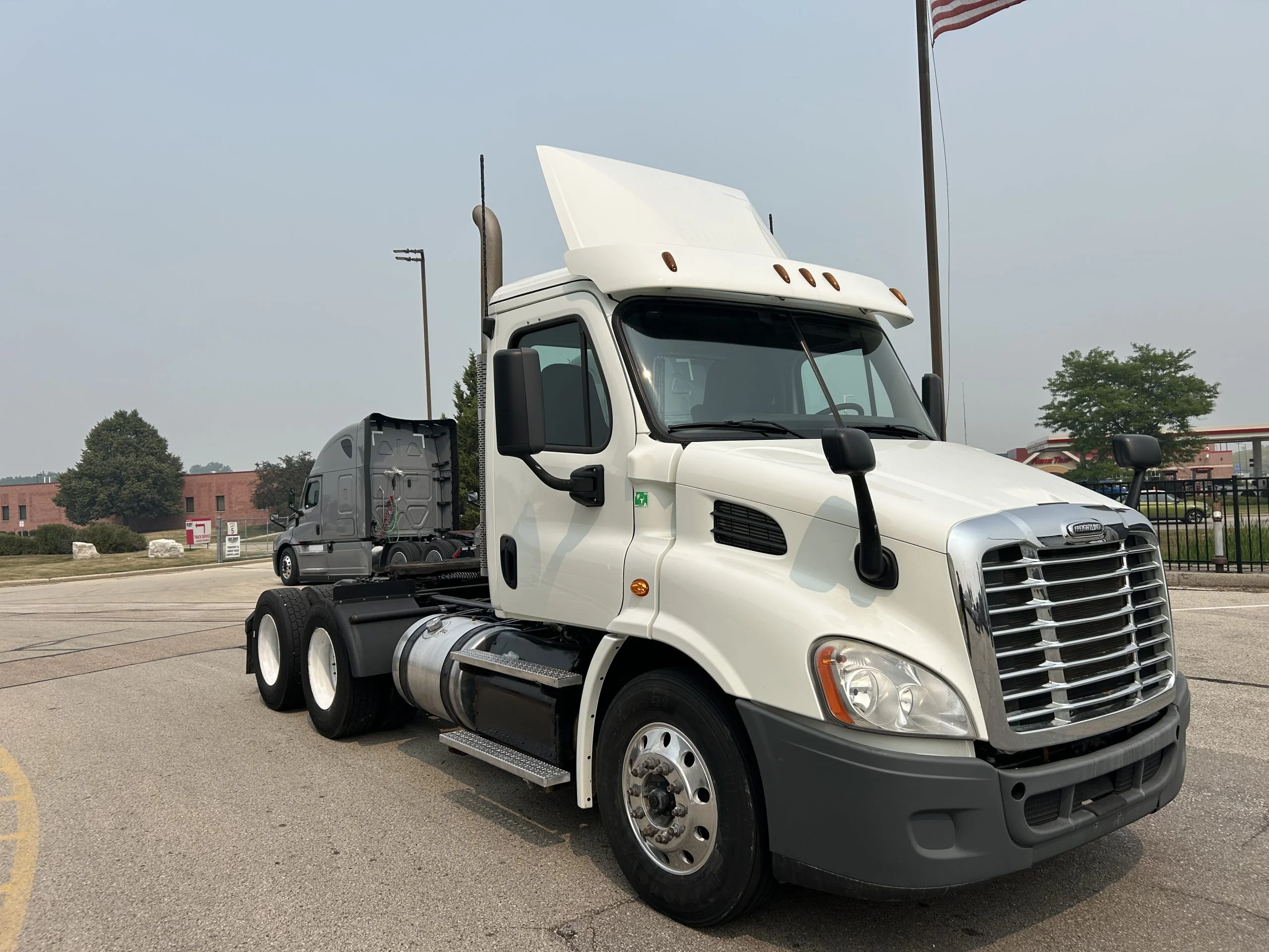 2018 Freightliner Cascadia in Shullsburg, WI — photo 3
