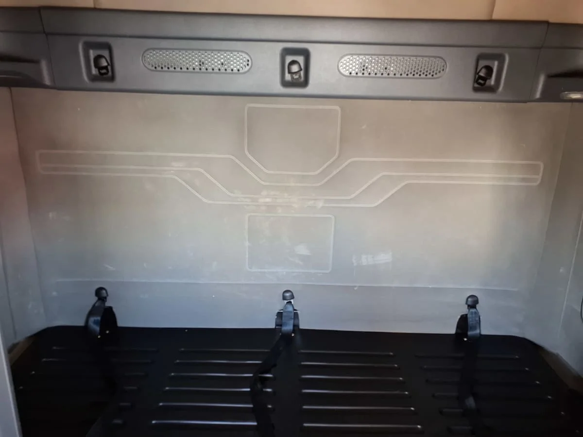 2020 Freightliner Cascadia - image 8