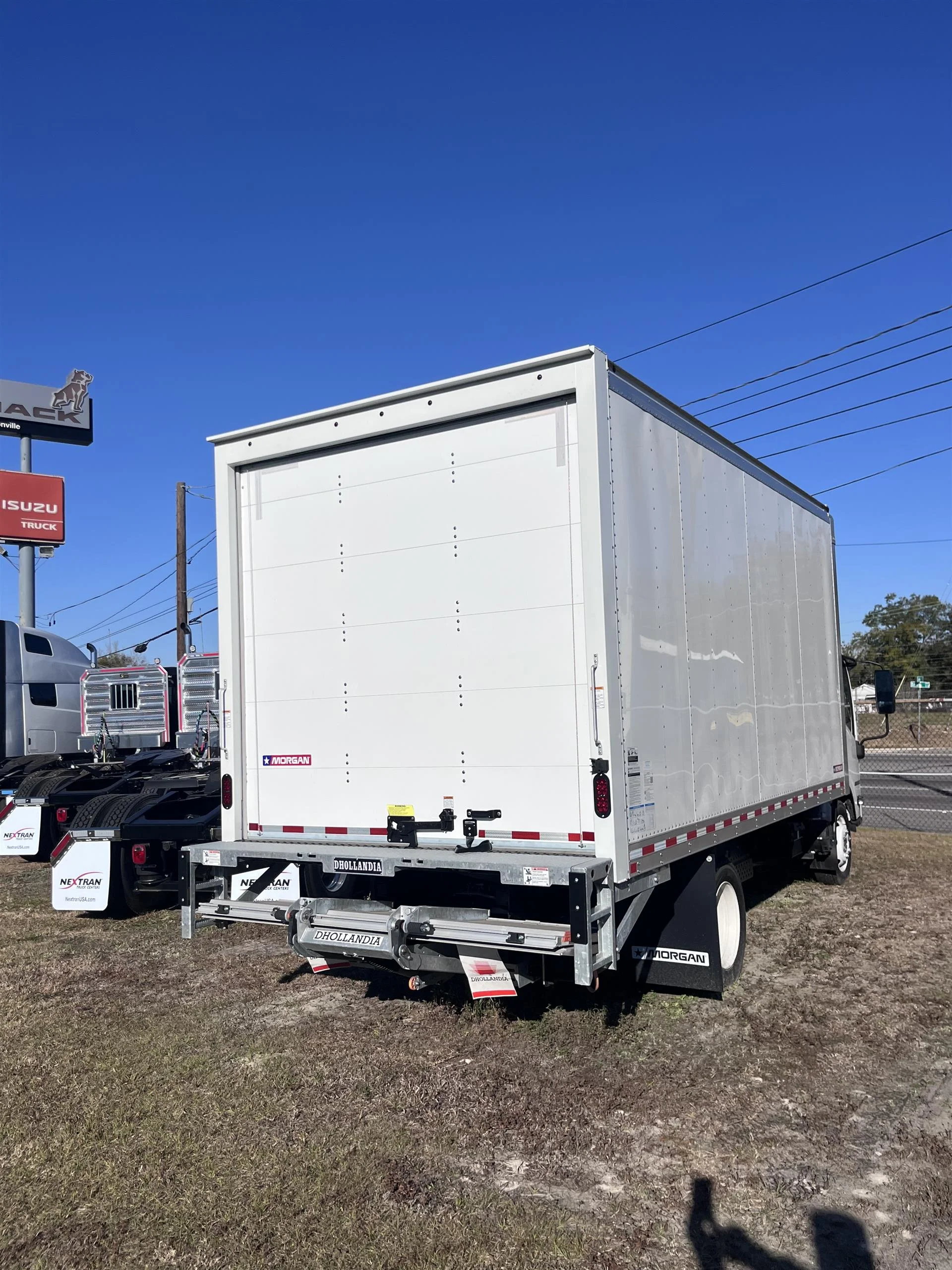 2024 Isuzu NPR in Jacksonville, FL — photo 4