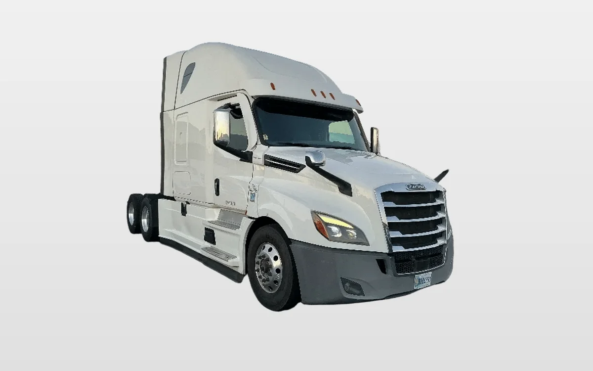 2022 Freightliner Cascadia - image 1