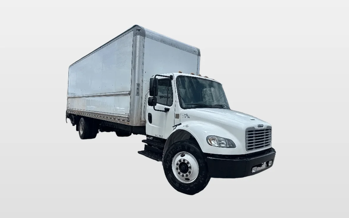 2018 Freightliner M2 106 - image 1