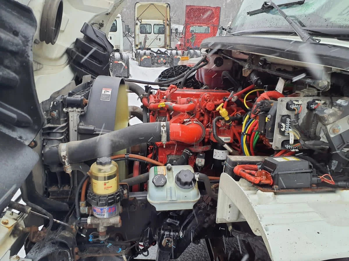 2020 Freightliner M2 106 in Springfield, MA — photo 10