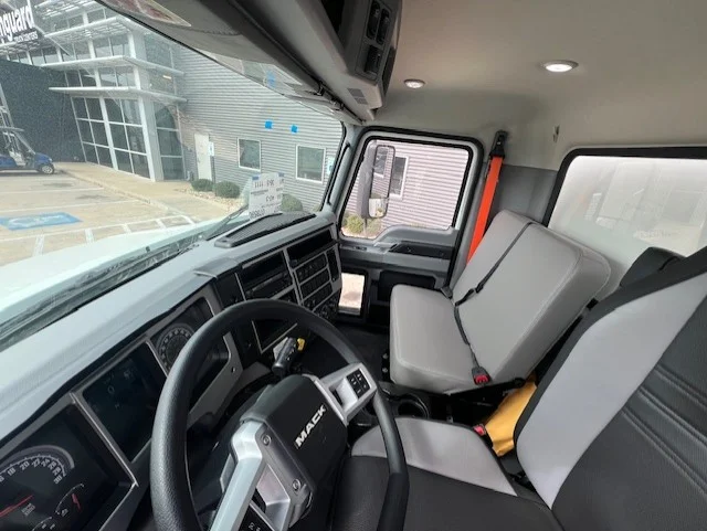 2026 Mack MD in Houston, TX — photo 9