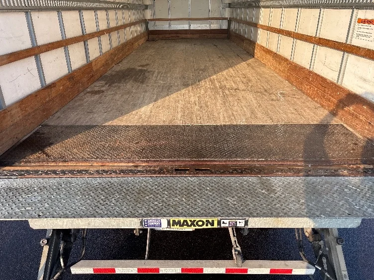 2022 Freightliner M2 106 - image 10