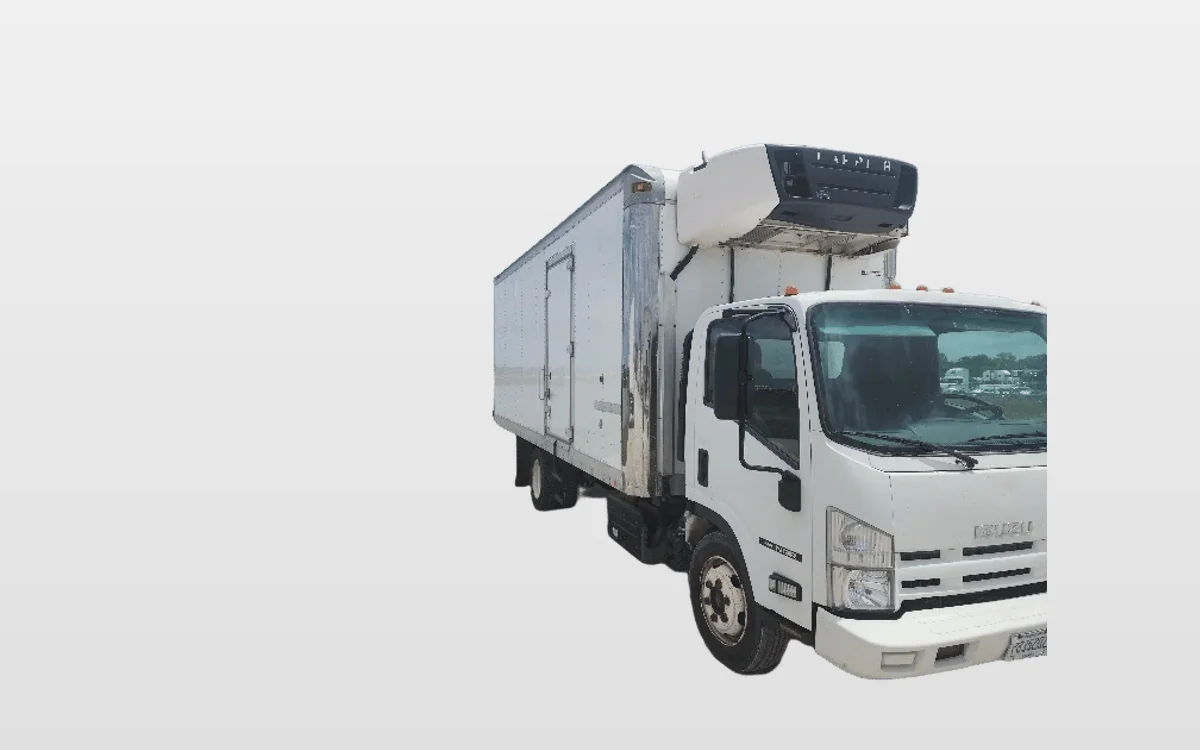 2014 Isuzu NQR - image 1