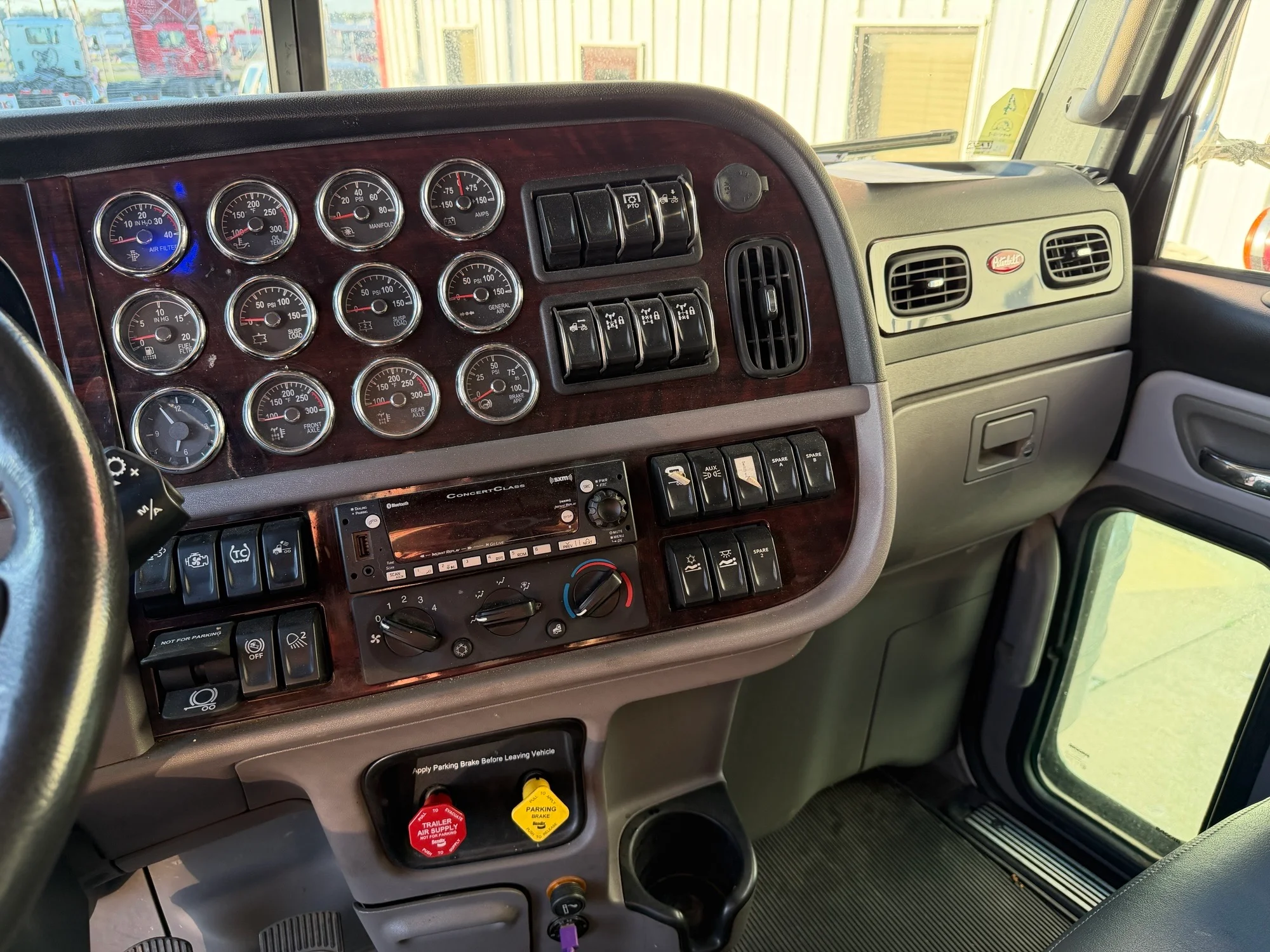 2024 Peterbilt in Joplin, MO — photo 9