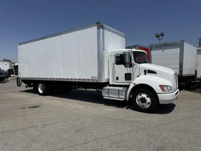 2022 Kenworth T270 — photo 4