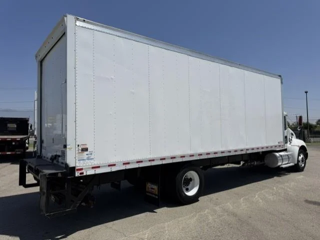 2022 Kenworth T270 — photo 7