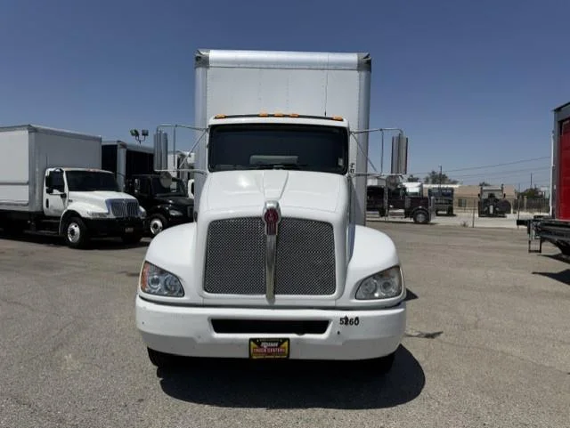 2022 Kenworth T270 — photo 3