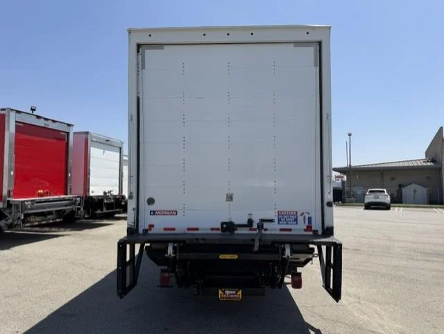 2022 Kenworth T270 — photo 6