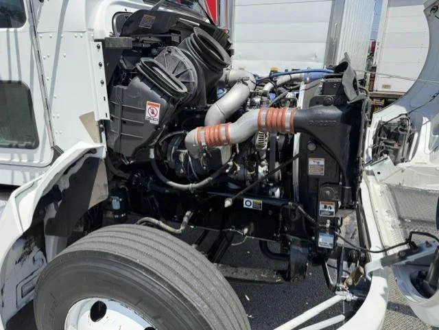 2022 Kenworth T270 — photo 12