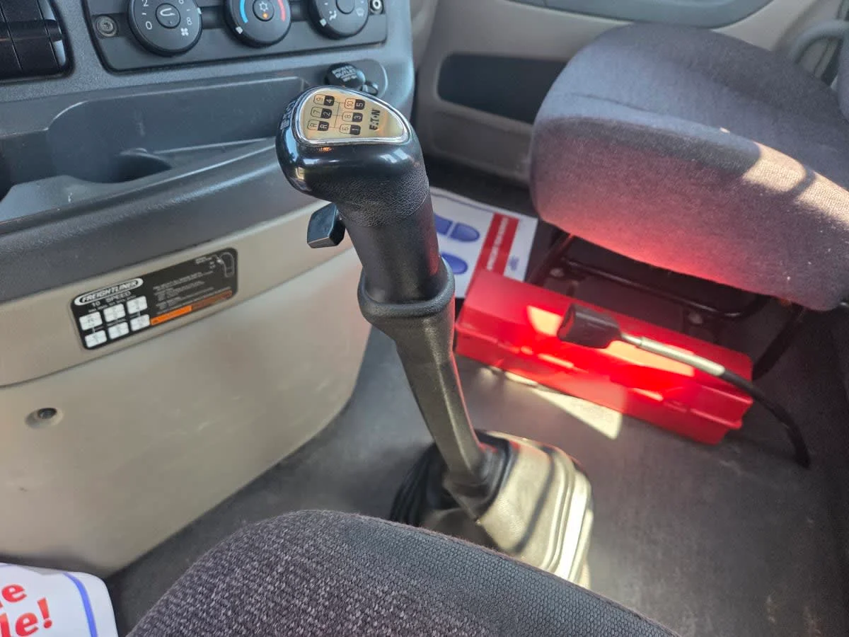 2020 Freightliner Cascadia in St. Rose, LA — photo 10