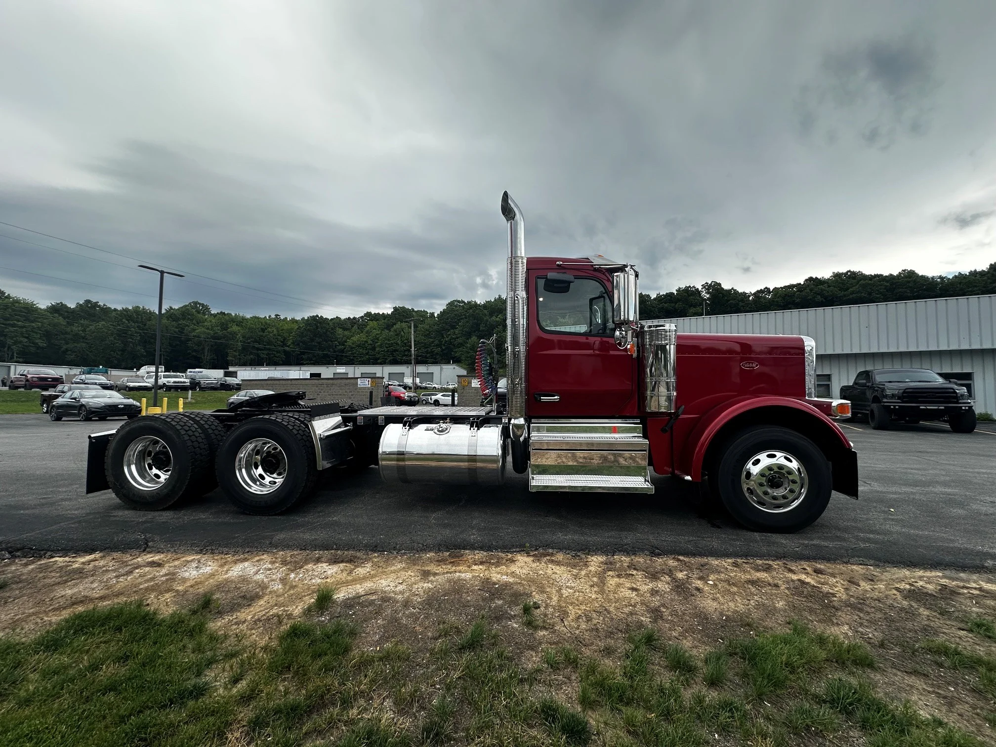 2027 Peterbilt 589 in Butler, PA — photo 9