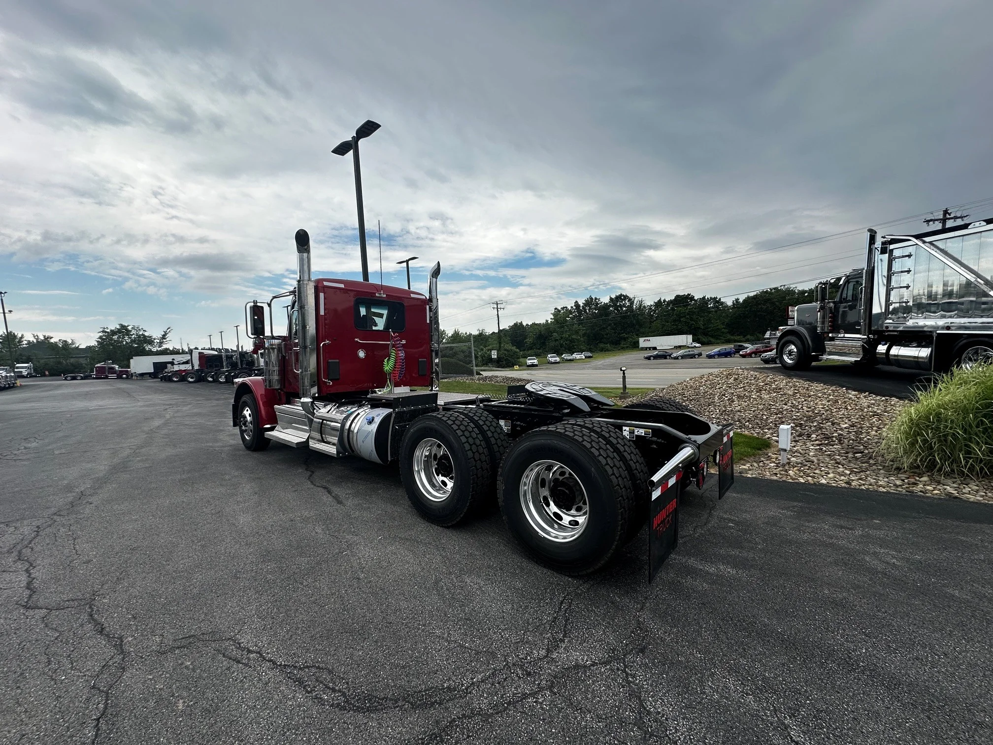 2027 Peterbilt 589 in Butler, PA — photo 12