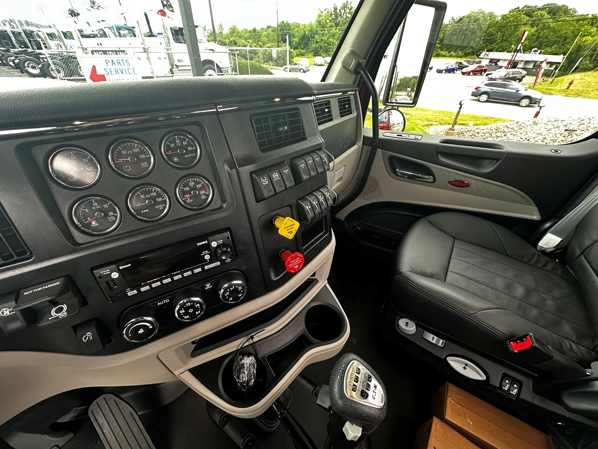 2027 Peterbilt 589 in Butler, PA — photo 2