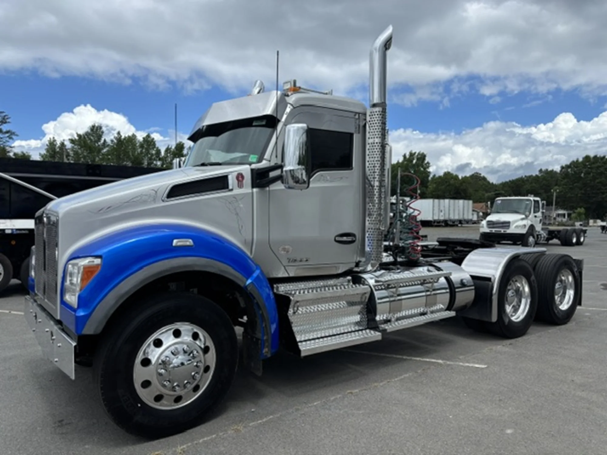 2022 Kenworth T880