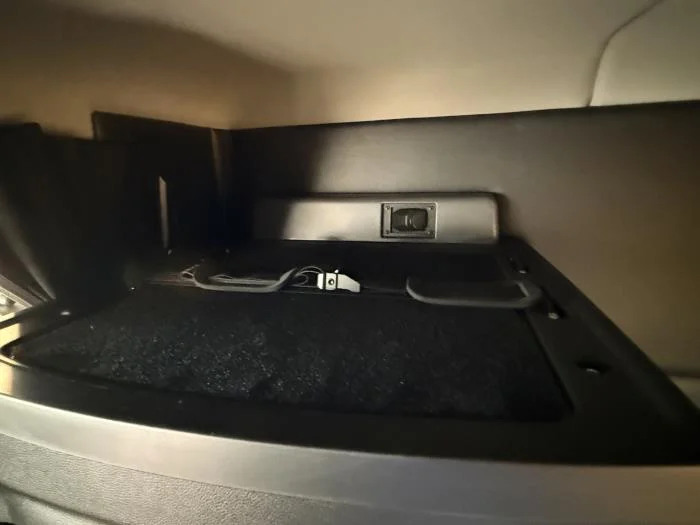 2027 Peterbilt 589 - image 27