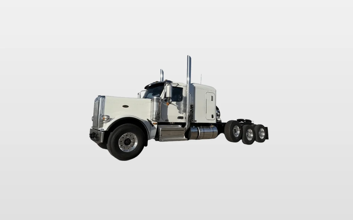 2027 Peterbilt - image 1