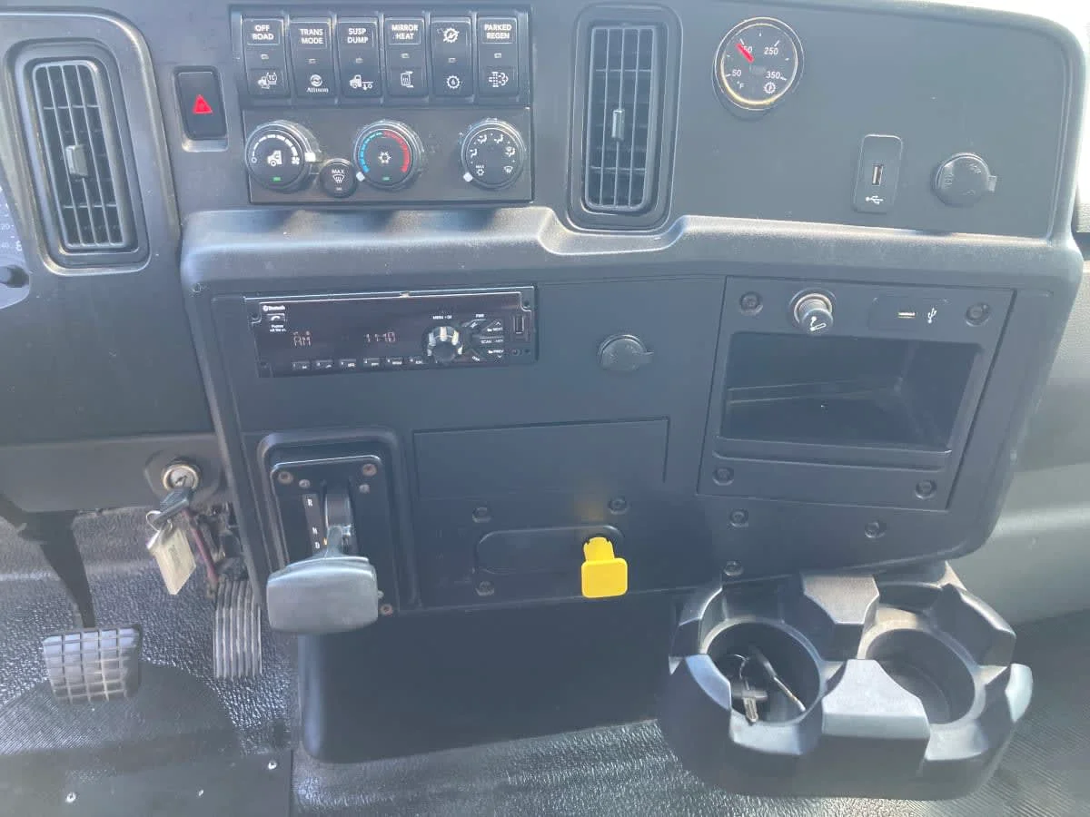 2020 International MV in Springfield, MA — photo 12