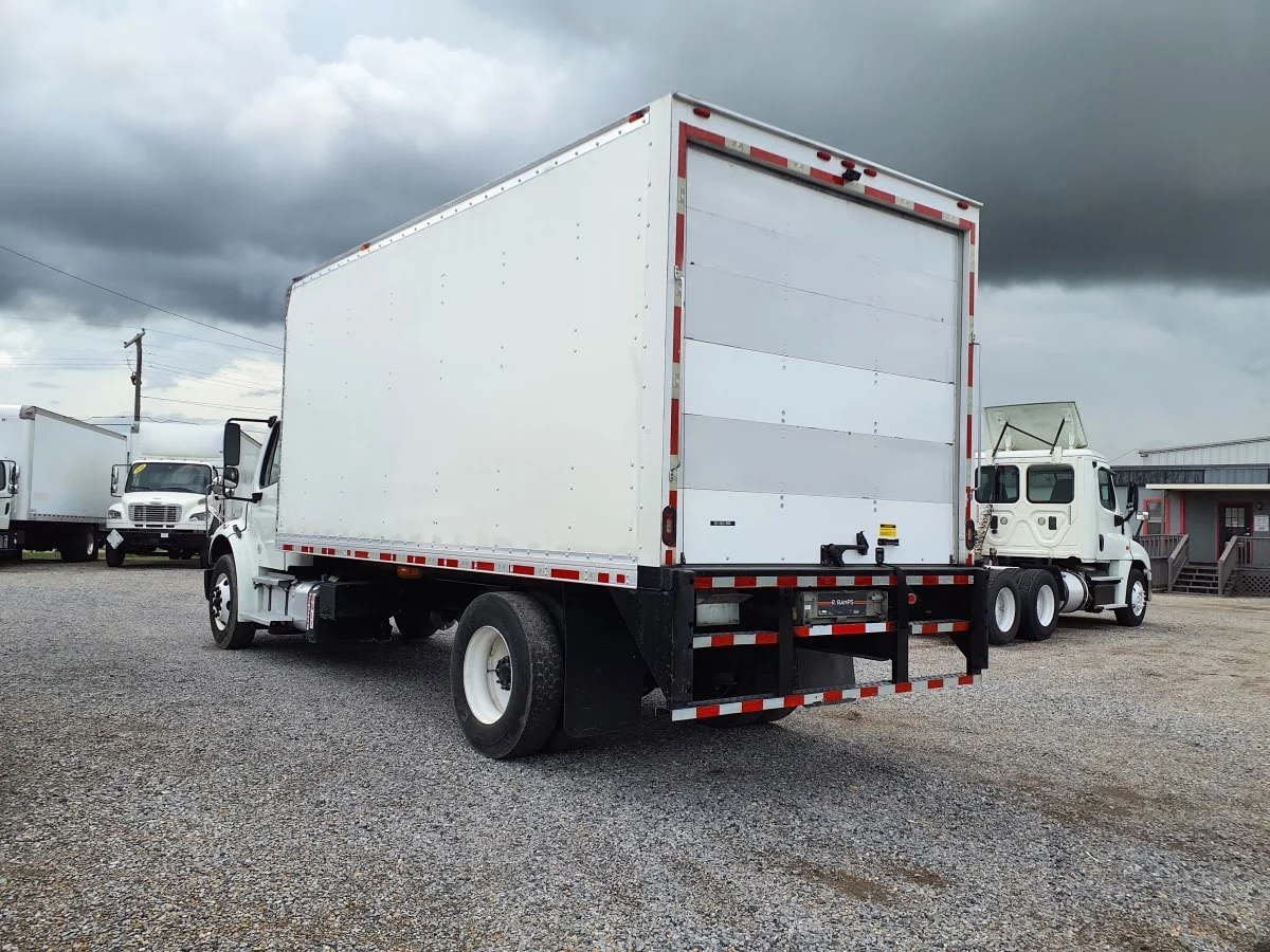 2019 Freightliner M2 106 in St. Rose, LA — photo 6
