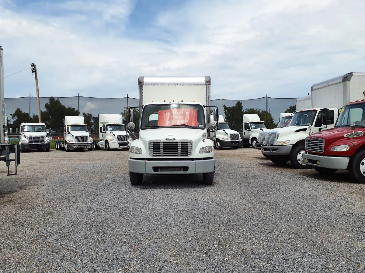 2019 Freightliner M2 106 in St. Rose, LA — photo 2