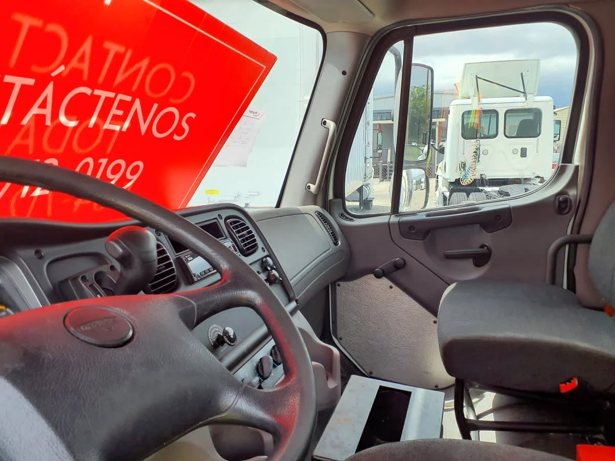 2019 Freightliner M2 106 in St. Rose, LA — photo 7
