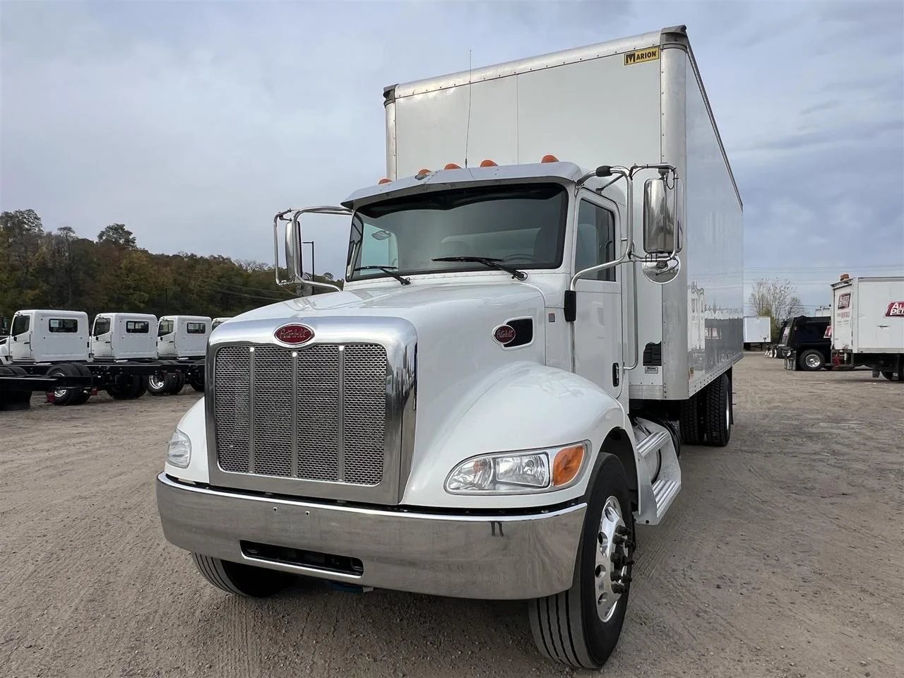 2023 Peterbilt 337 - image 12