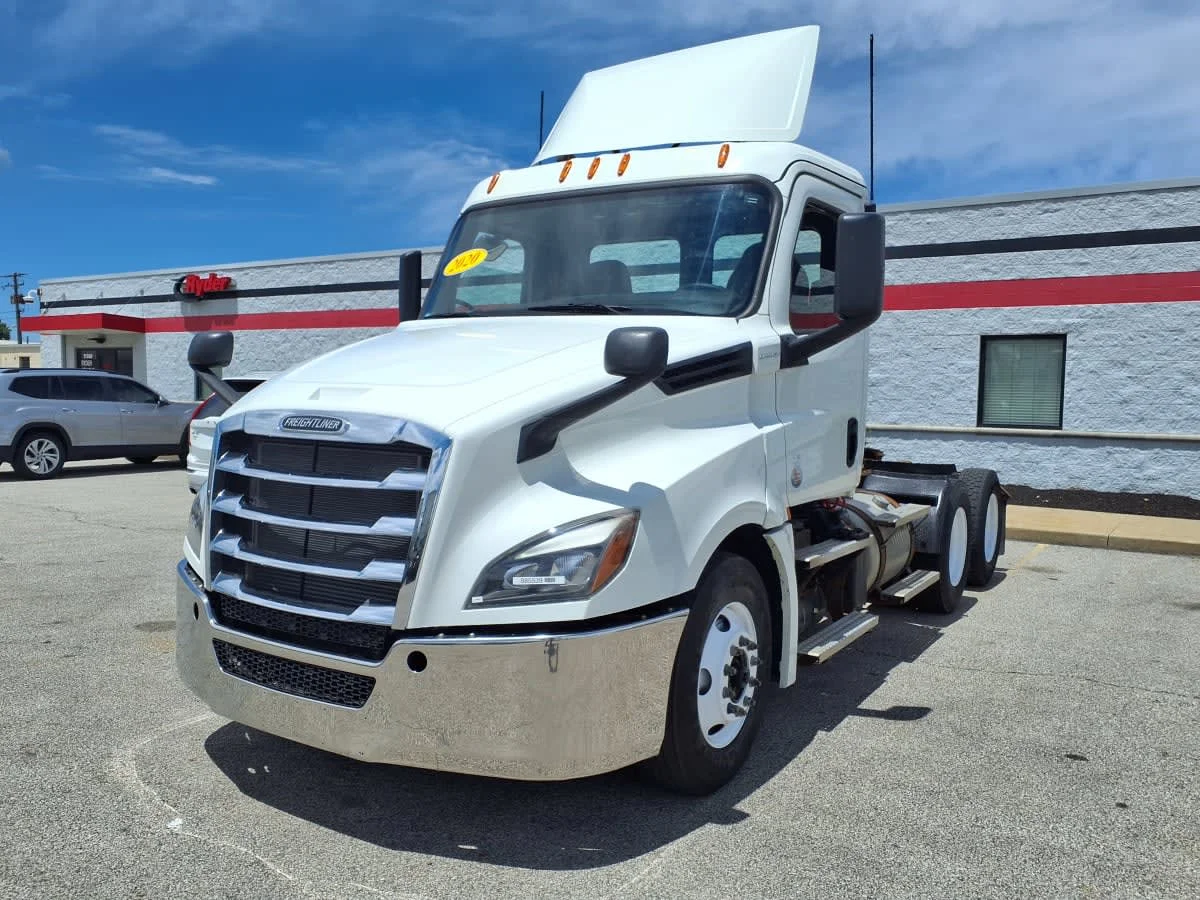 2020 Freightliner Cascadia in Cleveland, OH