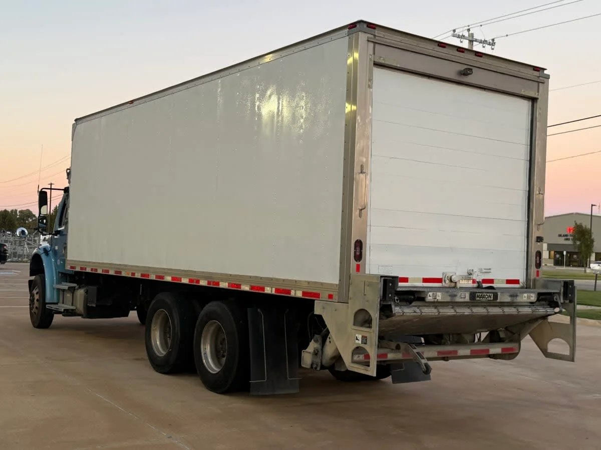 2019 Freightliner M2 106 in Oklahoma City, OK — photo 6