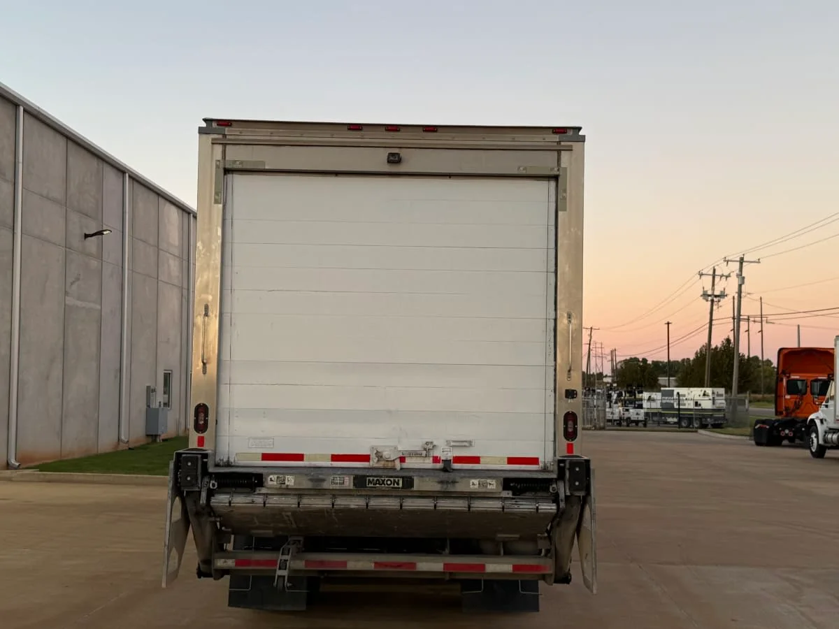 2019 Freightliner M2 106 in Oklahoma City, OK — photo 5