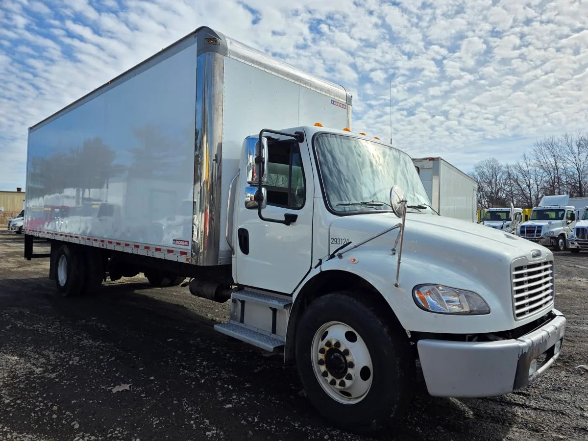 2020 Freightliner M2 106 in Bensalem, PA — photo 3