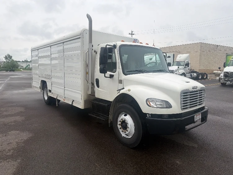 2019 Freightliner eM2 in Middlefield, OH