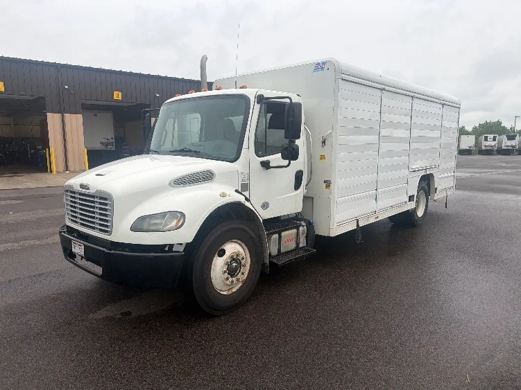 2019 Freightliner eM2 in Middlefield, OH — photo 3