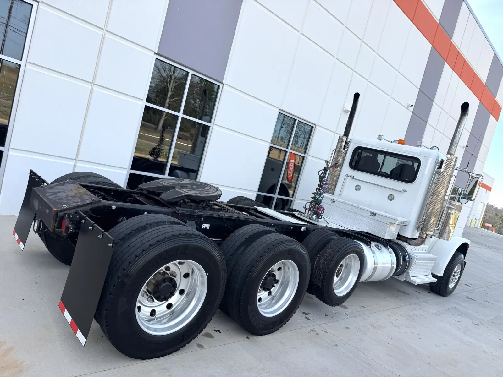 2011 Peterbilt 388 in Greer, SC — photo 11