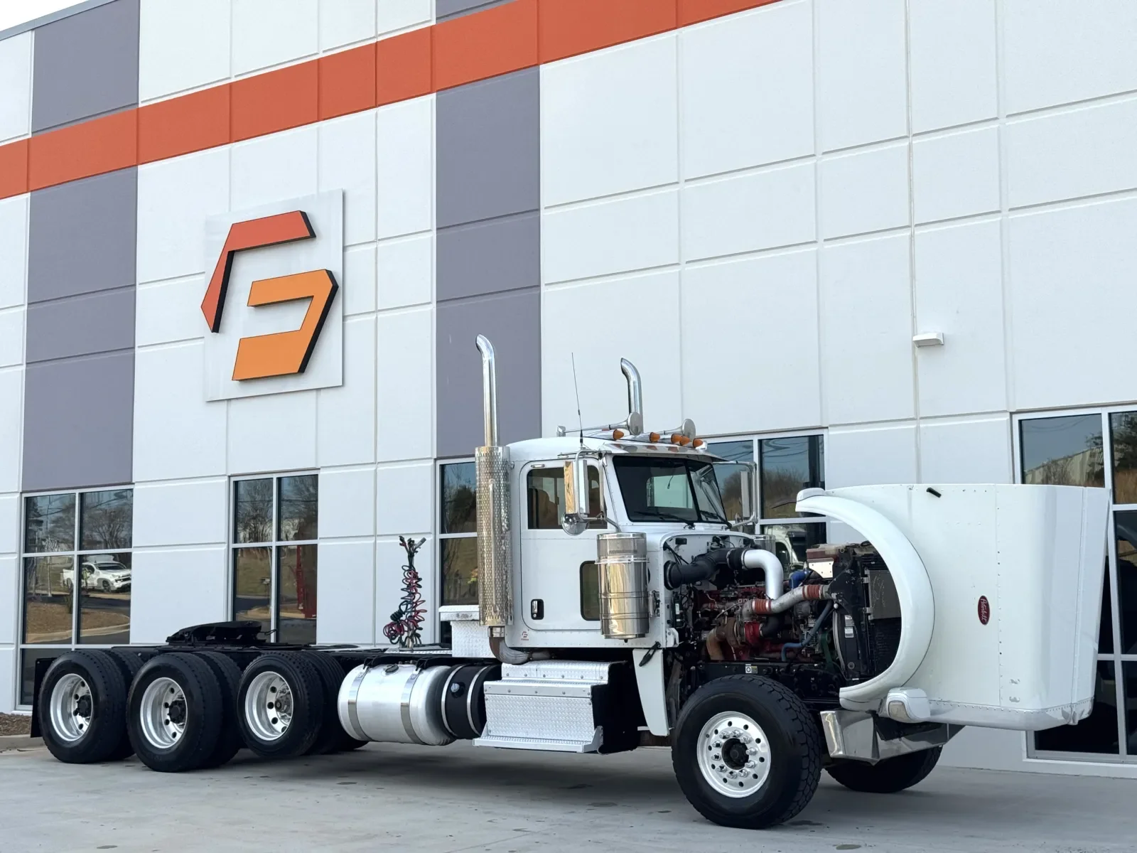 2011 Peterbilt 388 in Greer, SC — photo 9