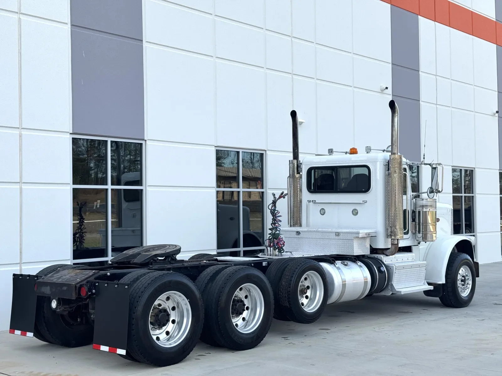 2011 Peterbilt 388 in Greer, SC — photo 5