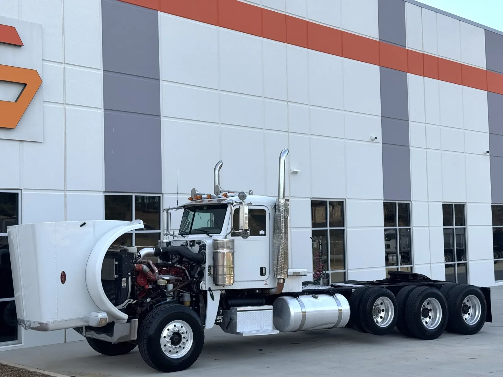 2011 Peterbilt 388 in Greer, SC — photo 10