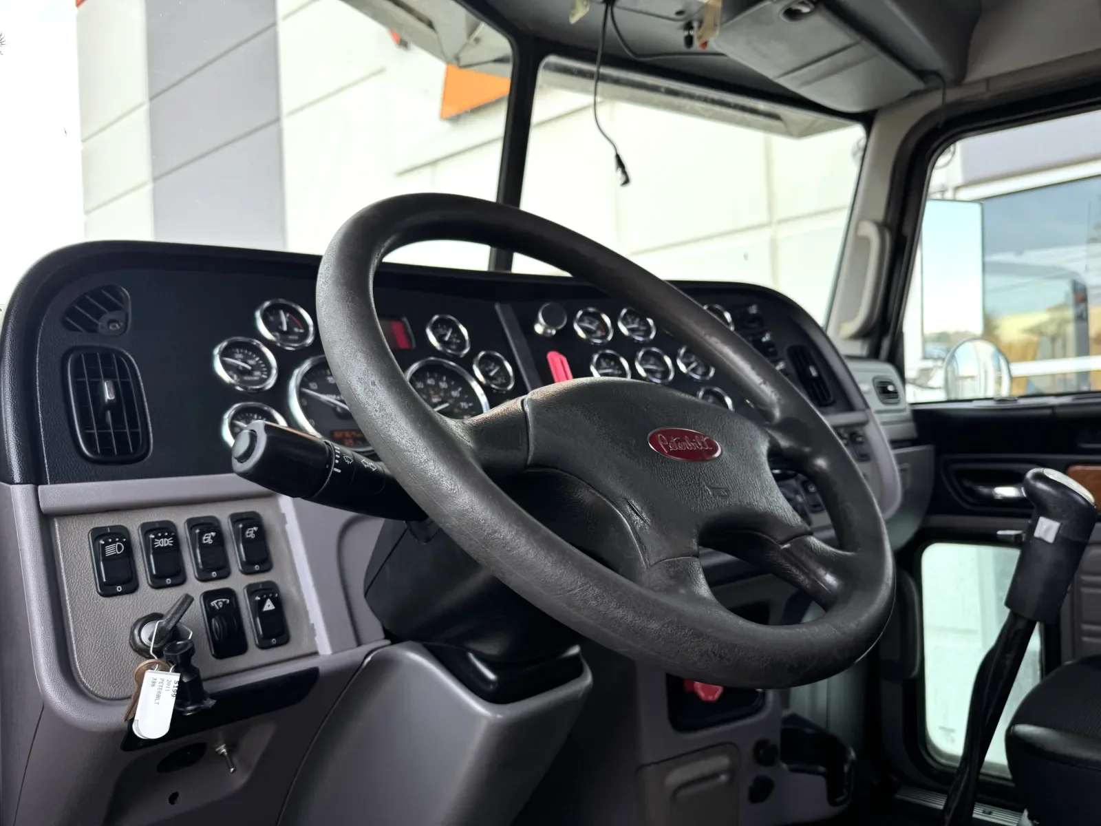 2011 Peterbilt 388 in Greer, SC — photo 15