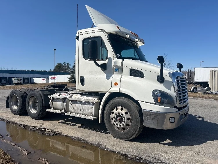 2019 Freightliner Cascadia in Londonderry, NH