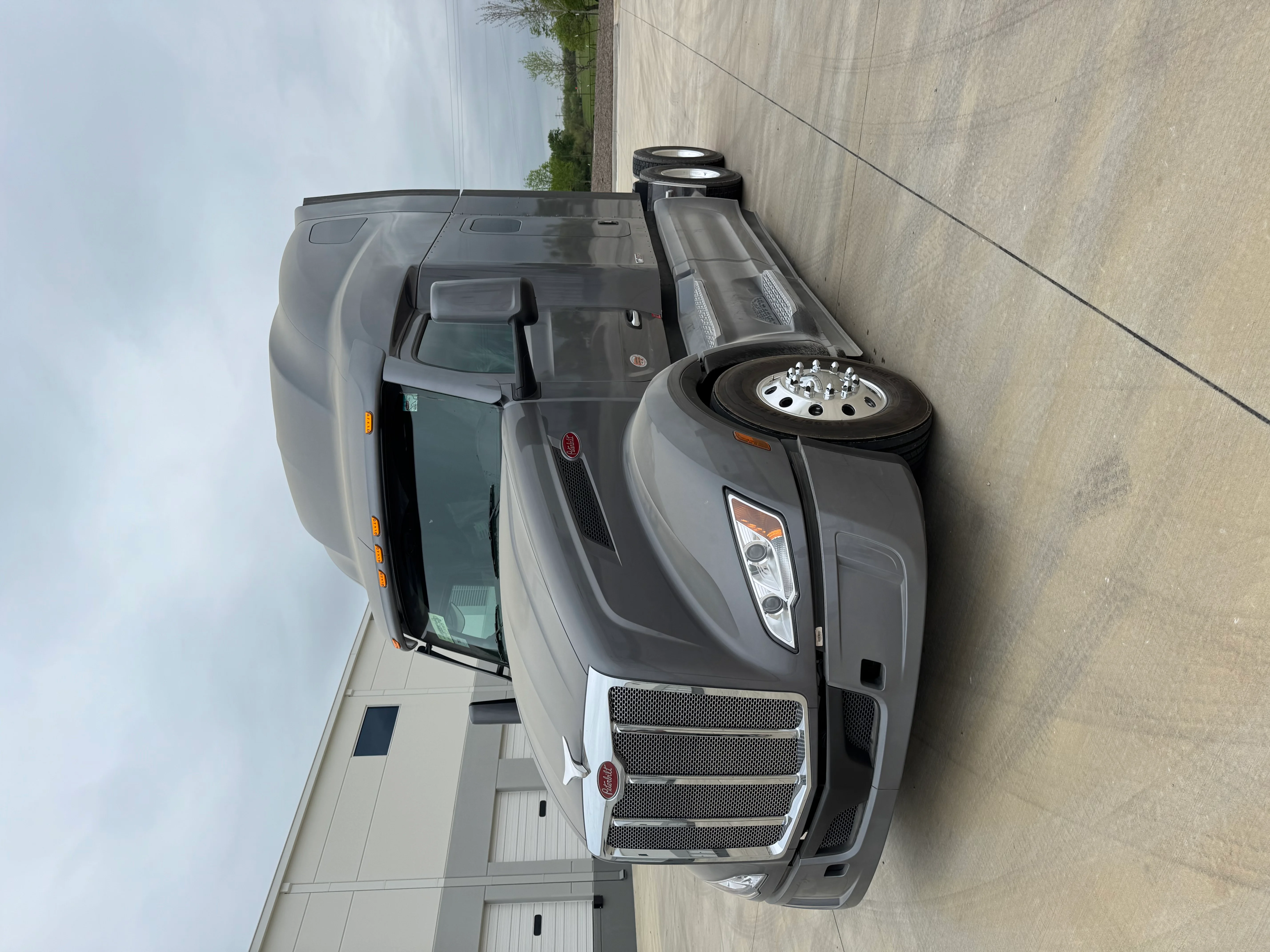 2027 Peterbilt 579 in Fort Smith, AR