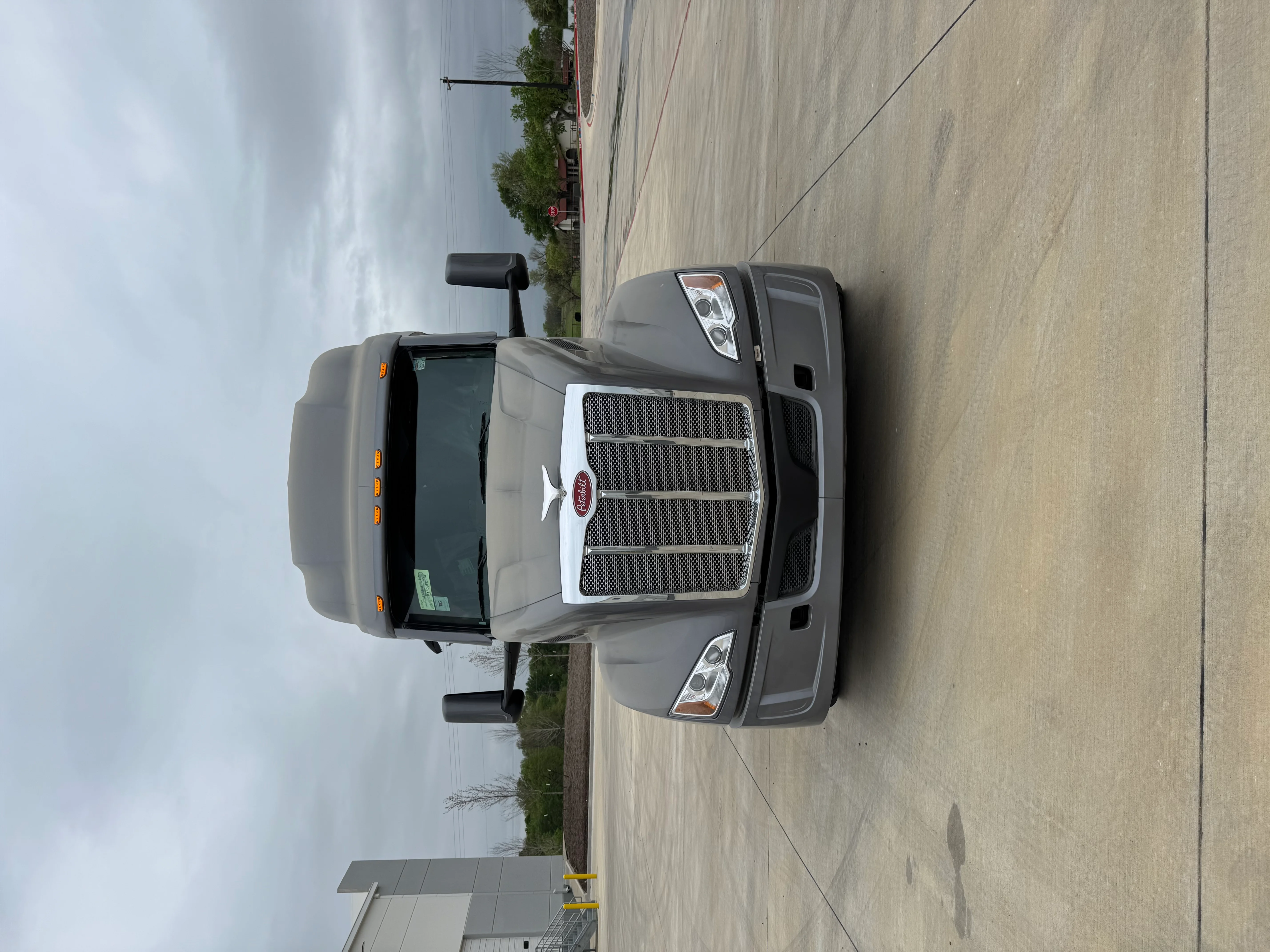 2027 Peterbilt 579 in Fort Smith, AR — photo 8