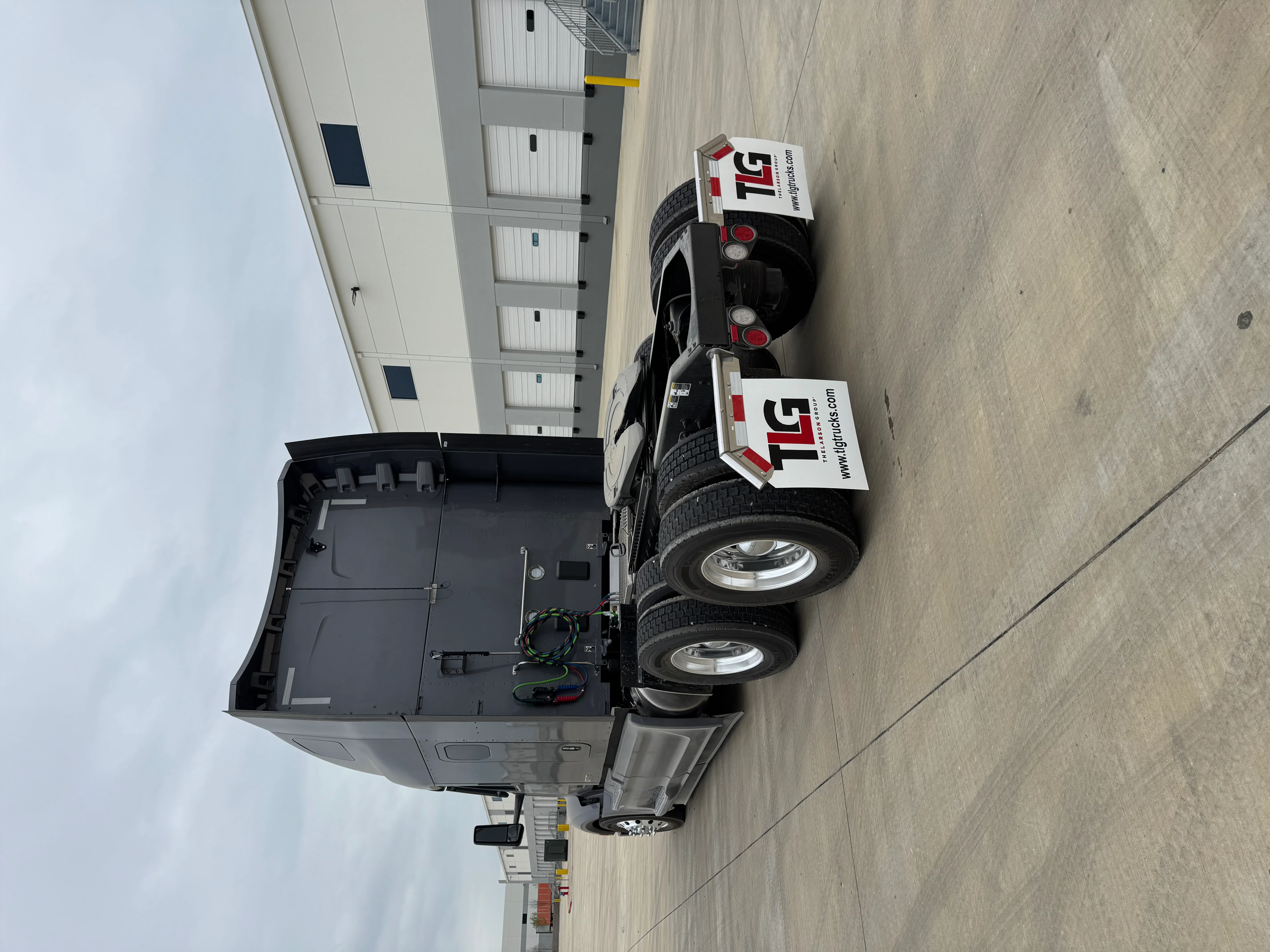 2027 Peterbilt 579 in Fort Smith, AR — photo 3