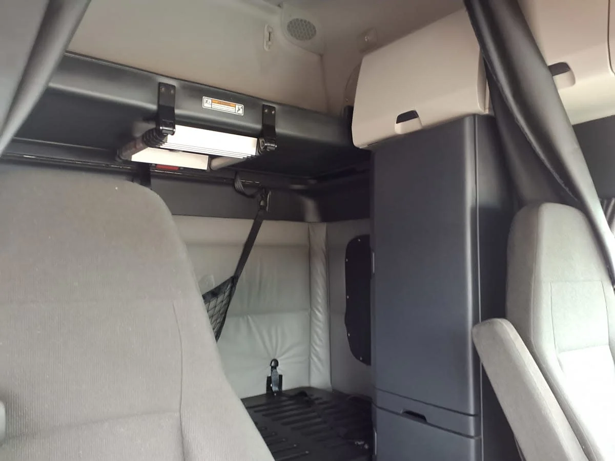 2021 Freightliner Cascadia in Houston, TX — photo 10